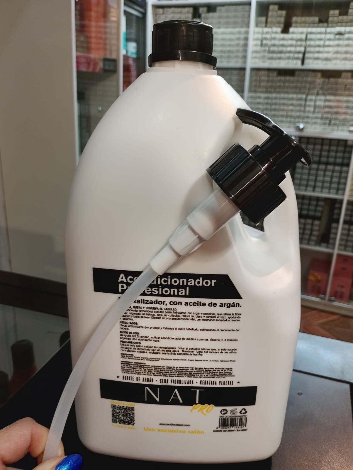acondicionador Revitalizing Apocalipsis Capilar Nat Pro 5000 Ml con dispensador